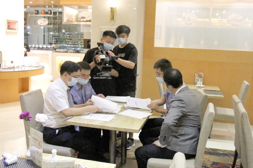 IMG_3557.JPG IMG_3557.JPG